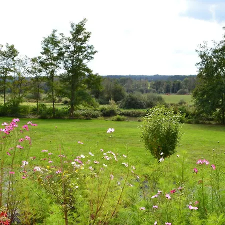 Ferienhaus Domaine De Thauzac En Charente-limousine